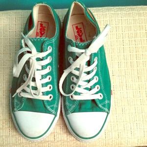 Green Levi's / converse sneakers
