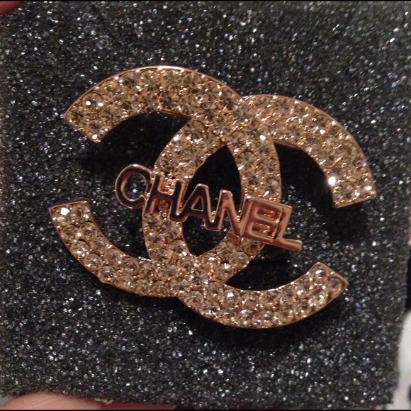 High Quality Classic Gold Brooch