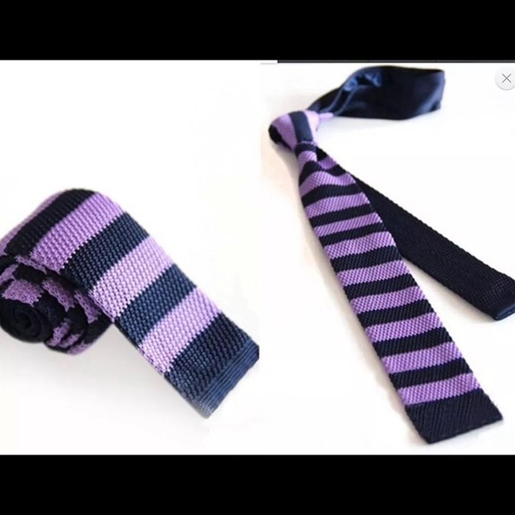 Knitted tie