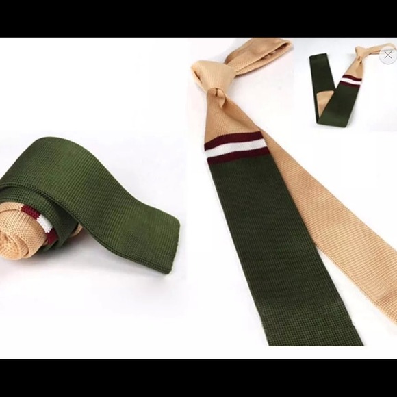 Knitted tie