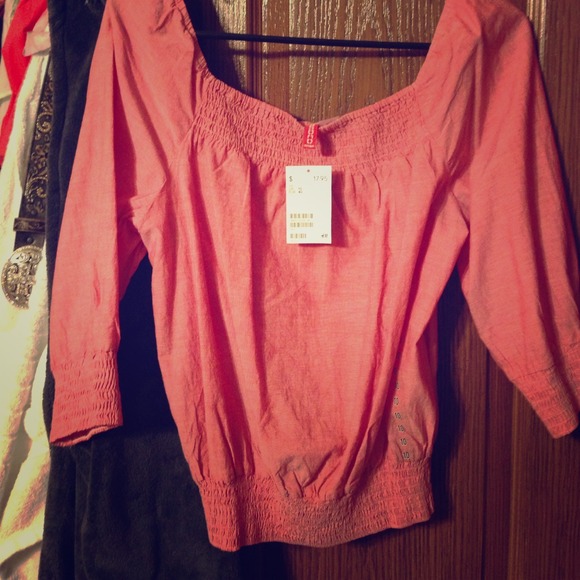 Top - Picture 1 of 4