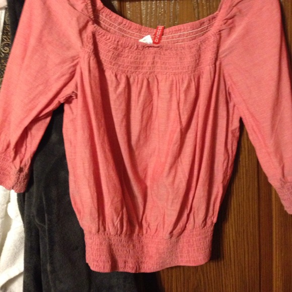 Top - Picture 3 of 4