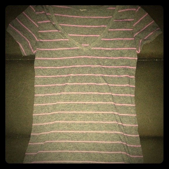 Grey and light purple stripped top💜👚