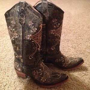 Corral (circle G) cowgirl boots