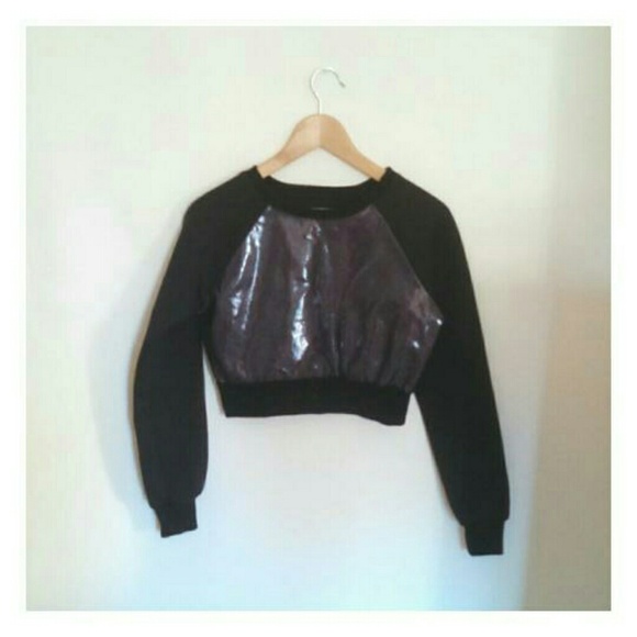 ๐ Traded ๐ Unif ๐ Neoprene Crop - Picture 2 of 4