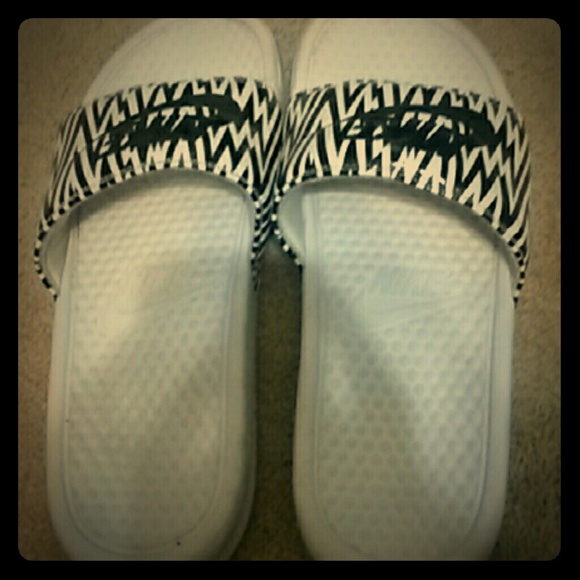 Nike slides