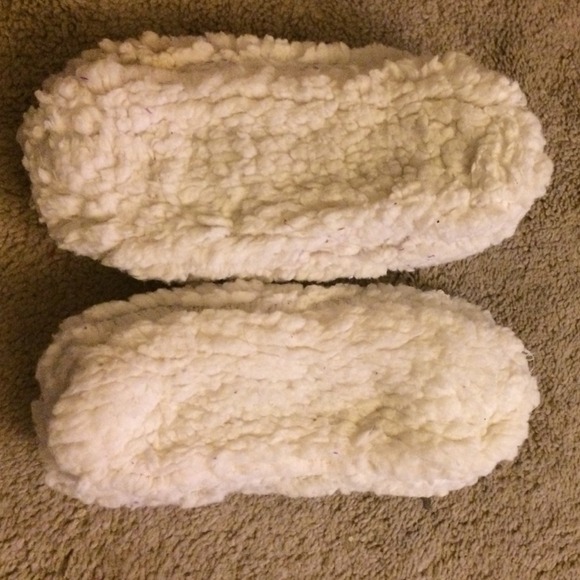 Purple Bow Slippers - Picture 3 of 3