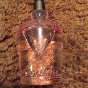 Hollister Sadie perfume