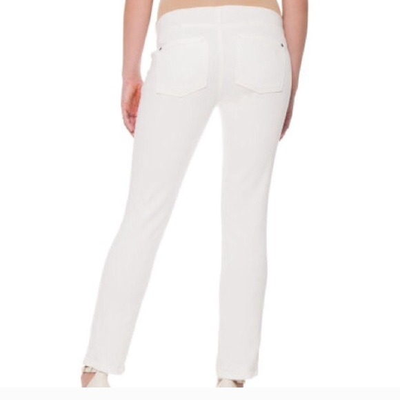 Jessica Simpson white maternity pants ankle length