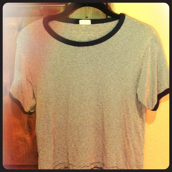 ❗️1 DAY LEFT❗️🙉BNWOT BRANDY STRIPED TEE