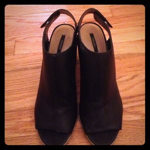 Black peep toe sandals