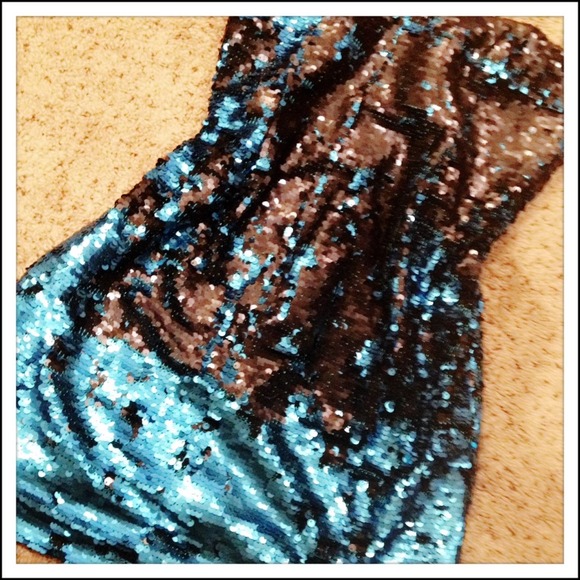 Strapless Blue/Blk Sequin Party Dress - Picture 3 of 4