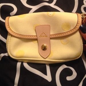 dooney and bourke clutch