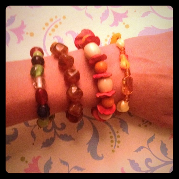 Bracelets - Picture 1 of 2