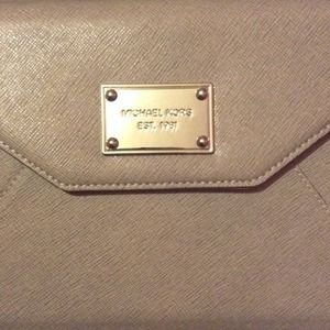 ~Last Chance~ Michael Kors iPad Mini Clutch