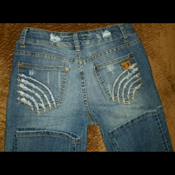 Joe's Jeans -"Honey" Fit- Available in the bundle - Picture 2 of 4