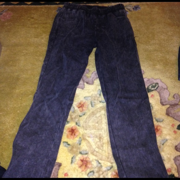 Grey acid wash leggings with pockets