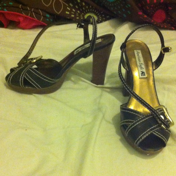 American Eagle heels - Picture 1 of 3