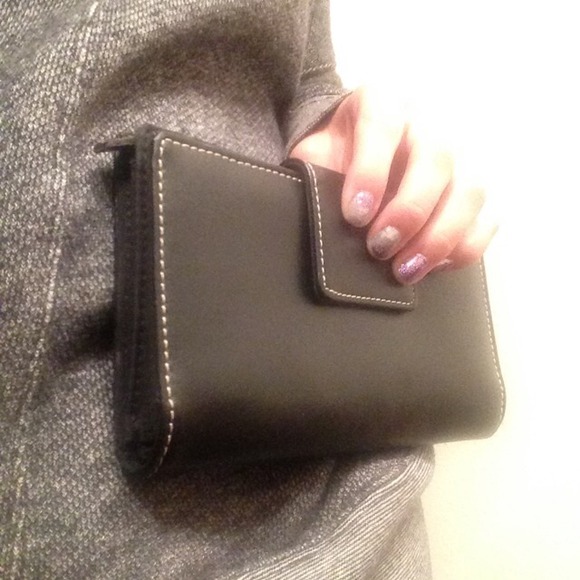 Genuine leather black wallet - Picture 2 of 4