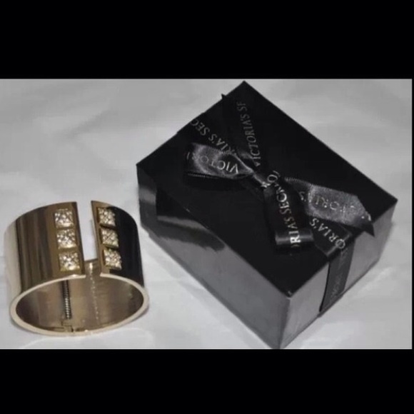 NEW! Victoria's Secret Cuffs