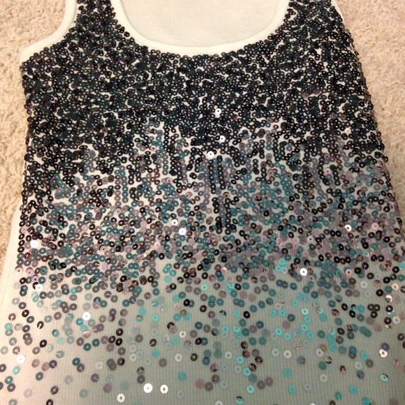 RUE21 - Picture 2 of 3