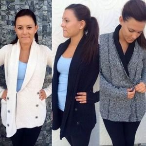 PLEASE SHARE! LOOKING for this lululemon sweater!