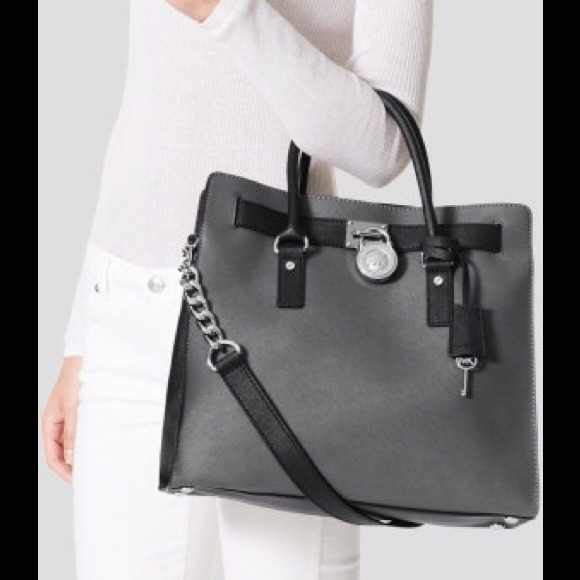 ☑️MICHAEL KORS☑️ Stunning black/gray & silver! - Picture 4 of 4