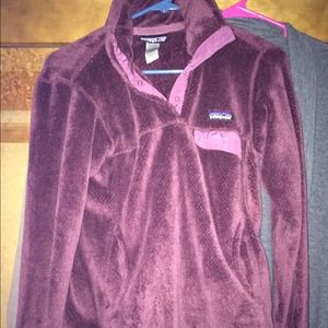 Burgundy Patagonia retool pullover