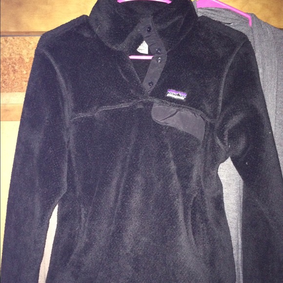 Black Patagonia retool snap-t pullover