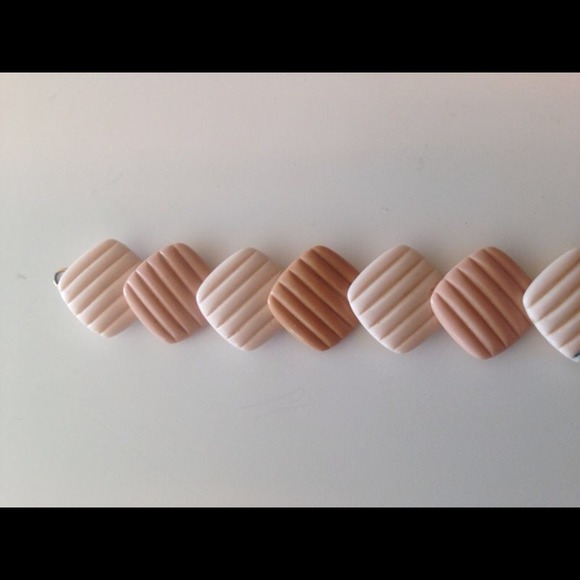 80's vintage geometric shape earth tone necklace.