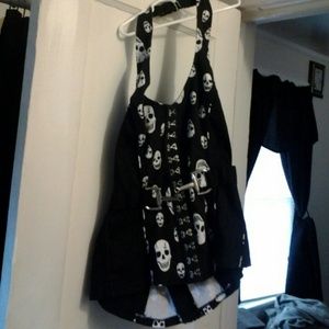 Royal bones Black skull halter