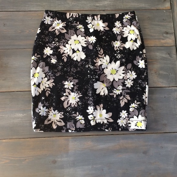 Candies Daisy Skirt