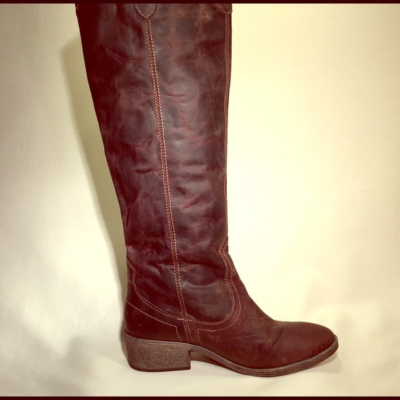 Steve Madden Manor Distressed Leather Riding Boots