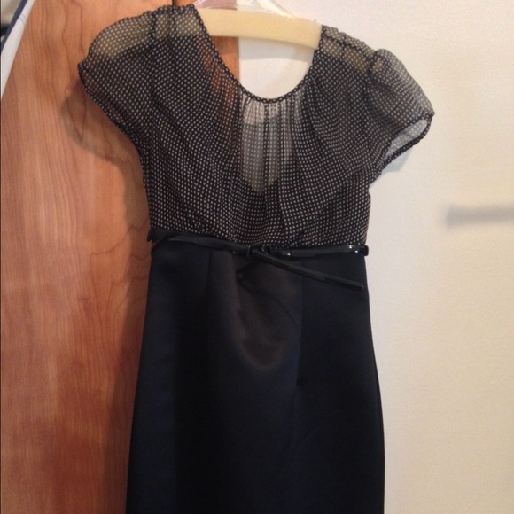 Tahari Dress Size 8. NWT! - Picture 1 of 3