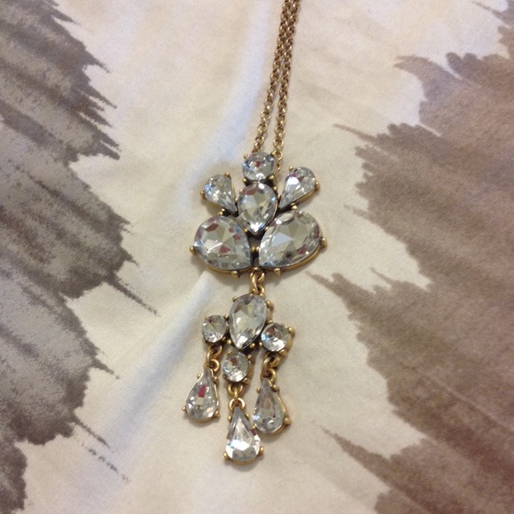 πHP πJ. Crew Chandelier Pendant Necklace - Picture 4 of 4