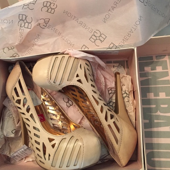 Bundle for @jenn119 Bcbg pumps & Arden b dress