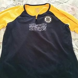 Women's bruins top