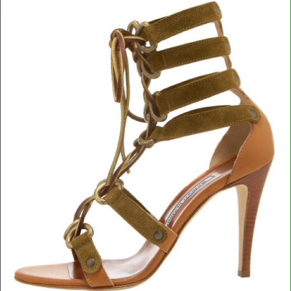 LOOKING FOR: Manolo Blahnik sandals - Picture 2 of 2