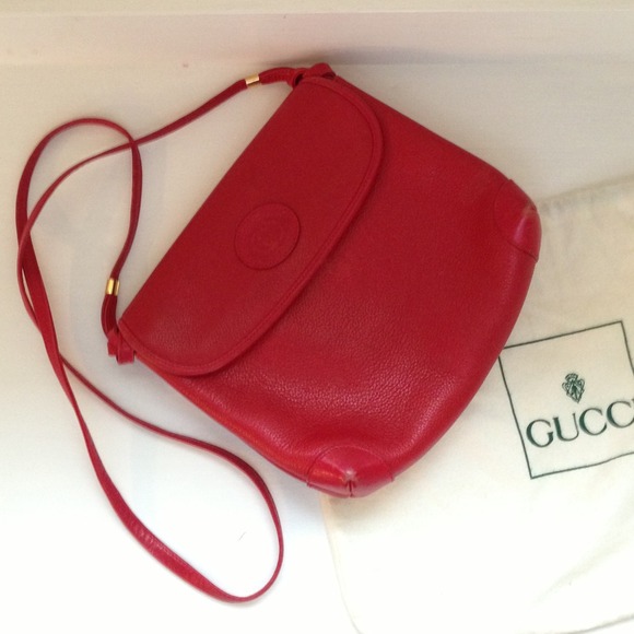 Gucci cross body bag