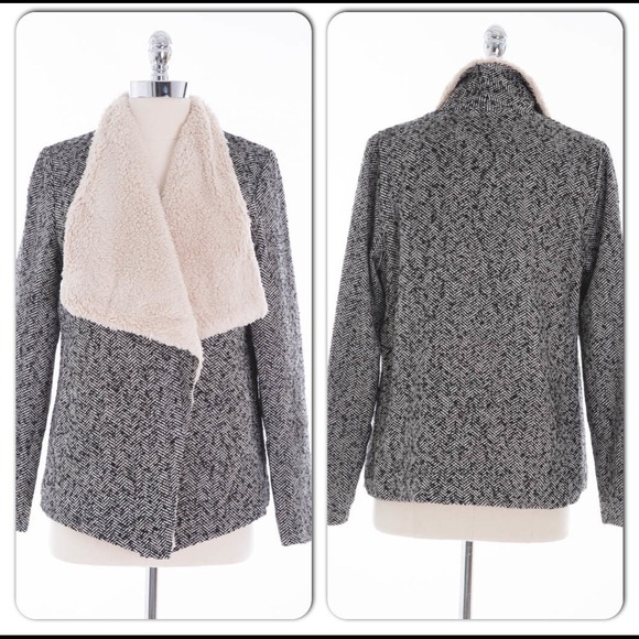 Tulle BRAND NEW - Deep Collar Tweed Jacket - Picture 1 of 4