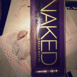 Naked Makeup palette
