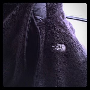 Black fuss north face vest