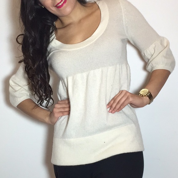 🚫SOLD🚫VINCE Cashmere Sweater - Picture 2 of 4