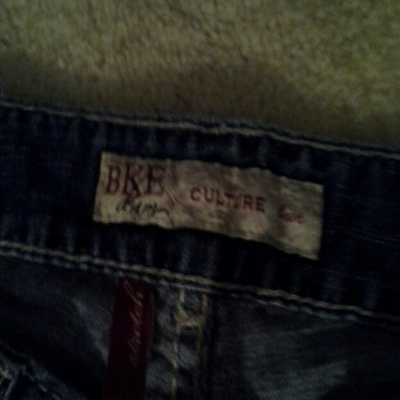 BKE  Culture jeans   29 x 31 x 1/2