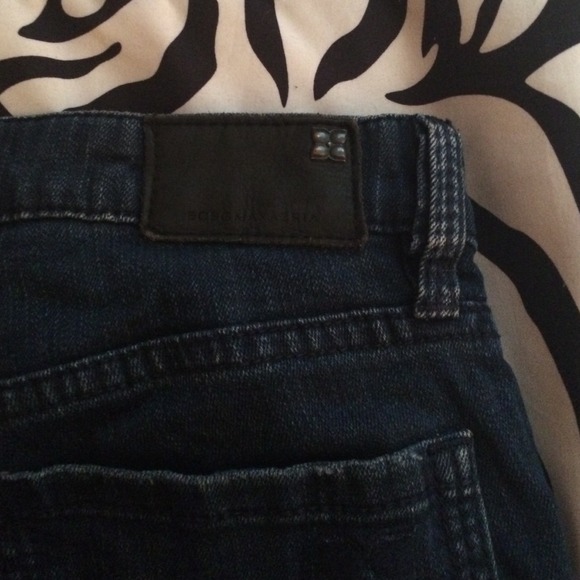 BCBG Maxaria blue jeans - Picture 4 of 4