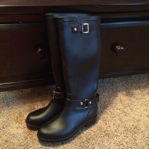 Black rain boots