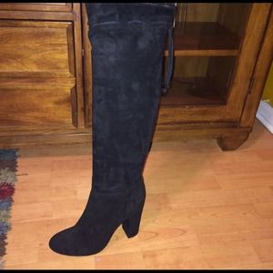 💯Authentic Brand new Lanvin Suede knee boots