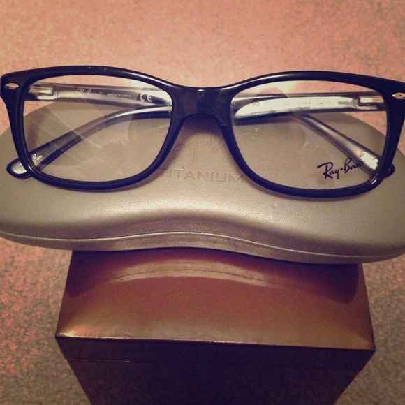 RayBan glasses (W/O prescription)