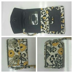Vera Bradley Go Wild iPhone4 wristlet