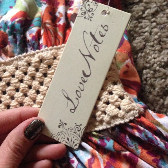 floral halter top - Picture 2 of 3